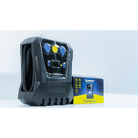 MÁY BƠM LỐP Ô TÔ MICHELIN 12266 TÍCH HỢP ĐÈN LED VÀ KHẢ NĂNG CHỊU LỰC VÔ CÙNG CHẮC CHẮN