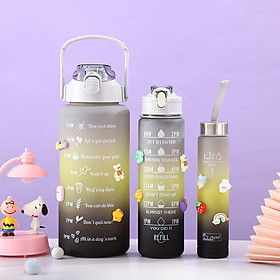 Mua Combo 3 bình đựng nước chia vạch kèm sticker dán đễ thương (giao màu ngẫu nhiên)