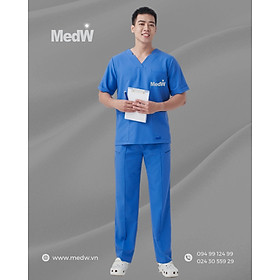 MedW Apollo Scrubs Y Tế Royal Blue (Nam) Xanh Hoàng Gia Bộ Trang Phục Y Tế Bộ Trang Phục Y Tế Bác Sĩ, Điều Dưỡng Thiết Kế Pháp Cách Tân, Vật Liệu Y Tế Cotton Nhật Nhập Khẩu Chuyên Biệt Không Bám Dính, Xếp Ly Giữ Dáng Suông Vận Động Tự Do - XS