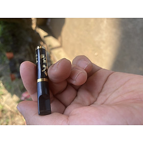 Tẩu thuốc thân kim loại điêu khắc cực đẹp kiêm lọc thuốc bảo vệ sức khỏe