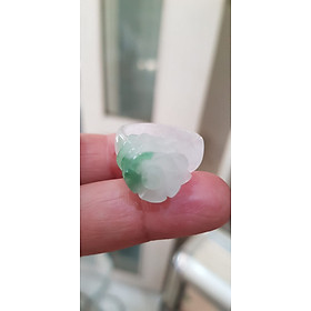 Nhẫn Nữ mới chạm Bông Hồng Nổi màu Trắng Xanh nhẹ rất đẹp đá cẩm thạch tự nhiên Ni 18mm đeo tay xinh lắm  ạ