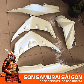 Sơn SAMURAI KUROBUSHI H231* màu trắng ánh xanh chính hãng dành cho xe máy