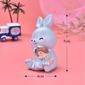 Tượng Chú thỏ ôm bé gái trang trí tiểu cảnh nông thôn, terrarium/ mô hình trang trí quà tặng trang trí