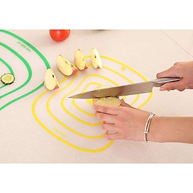 Mua Combo 3 thớt mỏng hình thú dễ thương  làm bằng chất liệu nhựa PP an toàn không gây độc hại - Giao màu ngẫu nhiên