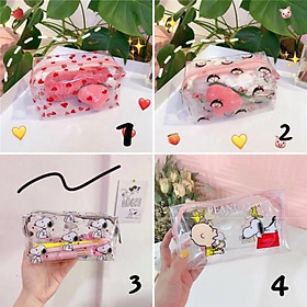 Hộp bút trong hình khổ to