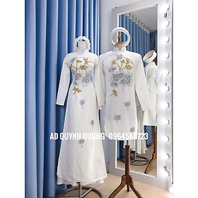 Áo dài cặp gấm trắng họa tiết sen