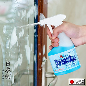 Chai xịt tẩy rửa kính dạng bọt Rocket 300ml - Made in Japan