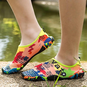 Summer Aqua Shoes Slip On Flexible Pool Beach Swim Mesh water shoes Ventilate Lightweight Quick-Dry Aqua Socks Pool Shoes For Surf Yoga Water