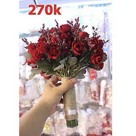 Hoa cầm tay cô dâu hồng tỷ muội
