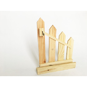 Kệ hàng rào gỗ trang trí để bàn kết hợp khe để name card/card visit và treo đồ trang trí hoặc treo chìa khóa (26x16cm màu gỗ tự nhiên)