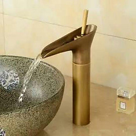 Mua Vòi Lavabo cổ đồng cao cấp kèm dây cáp
