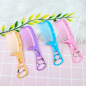 Lược cầm tay họa tiết đáng yêu mẫu nhỏ màu ngẫu nhiên