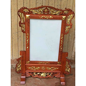 Khung ảnh thờ cúng bằng gỗ gõ đỏ và được dát vàng kt lồng ảnh 21×31cm