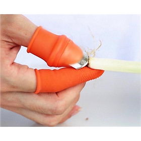 Mua Ngón cái bấm cắt rau củ - nạo gọt tiện lợi chống bẩn móng tay