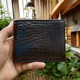 Ví Da Cá Sấu Thật. Da Bụng Cá Sấu Rất Mềm Và Bền. Size 12.5*9.5cm. Để Vừa Giấy Tờ Cũ. Thiết Kế Dáng Ngang Dễ Sử Dụng