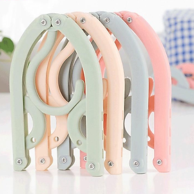 Mua Móc Treo Quần Áo Có Thể Gấp Gọn Tiện Lợi Khi Đi Du Lịch