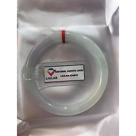 VÒNG CẨM THẠCH TỰ NHIÊN TRẮNG TÍM SỊN 50mm x Dầy 8mm KÈM GIẤY KIỂM ĐỊNH LIULAB 334847 MÀU TRẮNG LAM TÍM NHẸ 1 BÊN ĐIỂM XANH NHẸ ĐẸP LẮM NỮ 50Kg - 55kg ĐEO ĐẸP Ạ