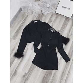 Set jumpsuit gân đen tay dài short đùi + áo khoác croptop cổ vest tay dài đính lông vũ đen