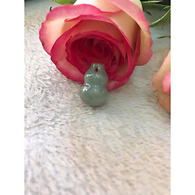 Mặt dây chuyền hồ lô hút tài Chất liệu 100% đá cẩm thạch tự nhiên Màu xanh nhẹ bóng đẹp size dài 18mm x ngang 13mm  về bọc lên làm mặt dây chuyền đeo đẹp tốt ạ