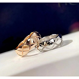 Nhẫn nam nữ titan khắc chéo phong cách