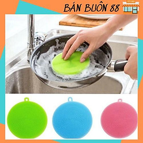 Mua Miếng rửa bát silicon đa năng kiêm lót tay  lau chùi có móc treo 1610 shop Giang Phạm