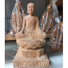 Mua Tượng phật hoàng trần nhân tông bằng gỗ ngọc am thơm nức kt cao 20×11cm