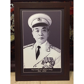 Mua Ảnh tranh in đen trắng   Bác Giáp - B07 ( 48*68cm )