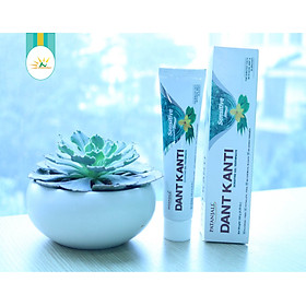 Kem đánh răng dược liệu Patanjali Dant Kanti Sensitive - 150g Dùng cho răng nhạy cảm, ê buốt