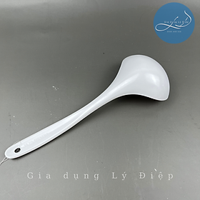 Mua Vá nhựa múc canh melamine an toàn  tiện lợi