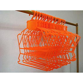 Mua combo 10 móc bộ em bé size 0-3 tuổi móc quần áo trẻ em đầu móc xoay 360 độ dùng cho gia đình cửa hàng siêu thị..