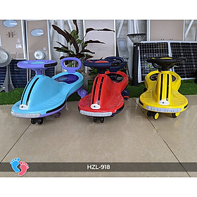 Xe lắc tay có đèn có nhạc BABY PLAZA HZL-918