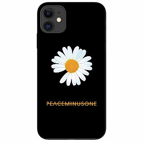 Ốp lưng in cho Iphone 11 Mẫu Cúc To Nền Đen