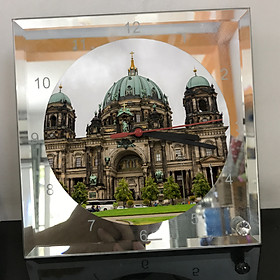 Mua Đồng hồ thủy tinh vuông 20x20 in hình Berlin Cathedral - nhà thờ chính tòa Berlin (19) . Đồng hồ thủy tinh để bàn trang trí đẹp chủ đề tôn giáo