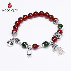 Vòng tay đá garnet ngọc hồng lựu AAA phối Diopside và charm bạc - Ngọc Quý Gemstones