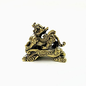 Mua Tượng Đồng Kỳ Lân Để Bàn dùng để trưng bày trên bàn làm việc bàn sách  trên xe oto hoặc những nơi đắc địa trong nhà  làm quà tặng độc lạ ý nghĩa  kích thước 4.7 x 2 x 4cm  màu đồng - TMT Collection - SP005228