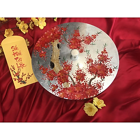 Mua KHAY - HỘP ĐỰNG BÁNH MỨT SƠN MÀI TRÒN đắp bạc sang trọng vẽ hoa đào ngày tết. SALE 10% Hộp sơn mài tết cao cấp. Quà Tặng ý nghĩa cho dịp tết. Đẳng cấp  Sang Trọng  vừa túi tiền. Món quà thiết thực cho mùa tết trọn niềm vui.