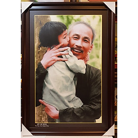 Mua TRANH IN DẦU - BÁC HỒ BỒNG EM BÉ ( KHỔ 70X100CM )