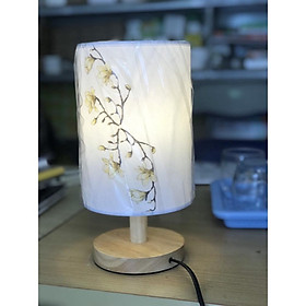 Mua Đèn bàn nấm chao vải   thân gỗ decor tô điểm bàn tab buồng nghỉ khuyến mãi kèm theo bóng chuyên dụng DDT