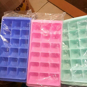 Mua Khay đá nhựa 18 viên
