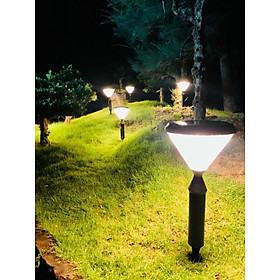 Đèn LED Hình Trụ Chống Thấm Nước Sử Dụng Năng Lượng Mặt Trời Trang Trí Sân Vườn