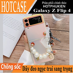 Ốp lưng chống sốc có dây đeo ngọc trai cho Samsung Galaxy Z Flip 4 hiệu HOTCASE Pearl Strap Case (chất liệu cao cấp sang trọng, thiết kế thời trang nữ tính) - Hàng nhập khẩu