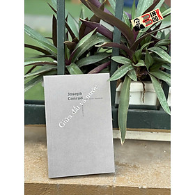 GIỮA ĐẤT VÀ NƯỚC - Joseph Conrad – FORMApubli - Công ty TNHH Vita Nova