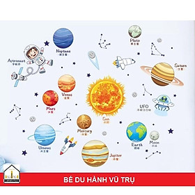 Decal dán tường BÉ DU HÀNH VŨ TRỤ - Trang trí phòng bé