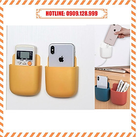 Mua Kệ Dán Tường Để Remote  Đồ Dùng/ Giá Đỡ Sạc Điện Thoại - Có Móc Treo Giữ Dây Điện