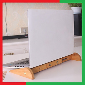 Giá Kệ Gỗ Đỡ LapTop có thể điều chỉnh độ dài phù hợp với các loại máy tính được làm bàng gỗ Tre chống mối mọt cong vênh,màu Vàng rất sáng và sang,Kích thước tối đa 35,7 x 16,5 x 4cm - Giá kệ đỡ máy tính xách tay