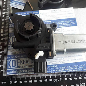 Mua động cơ giảm tốc momen xoắn lớn CRV 12V2A60RPM 560g  bên phải/trái kde3880