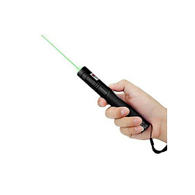 Mua Đèn pin LASER 303 chiếu xa bao gồm 1 pin + 1 sạc