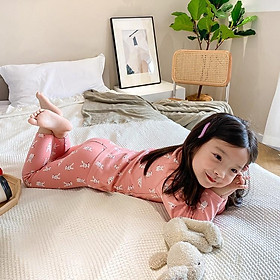 TA139 Bộ ngủ dài tay AmbbKids O046 cho bé từ 4-8T Giá tốt