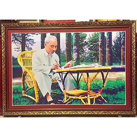 Tranh Bác Hồ ngồi làm việc trong vườn hoa phủ chủ tịch - 9131 ( 91x131cm)