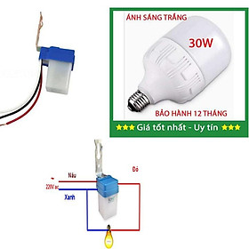 Mua Bo 2 san pham cong tac cam bien anh sang va bong Đèn trụ 30w siêu sáng tiết kiệm điện  tien dung cho gia dinh CT 3839